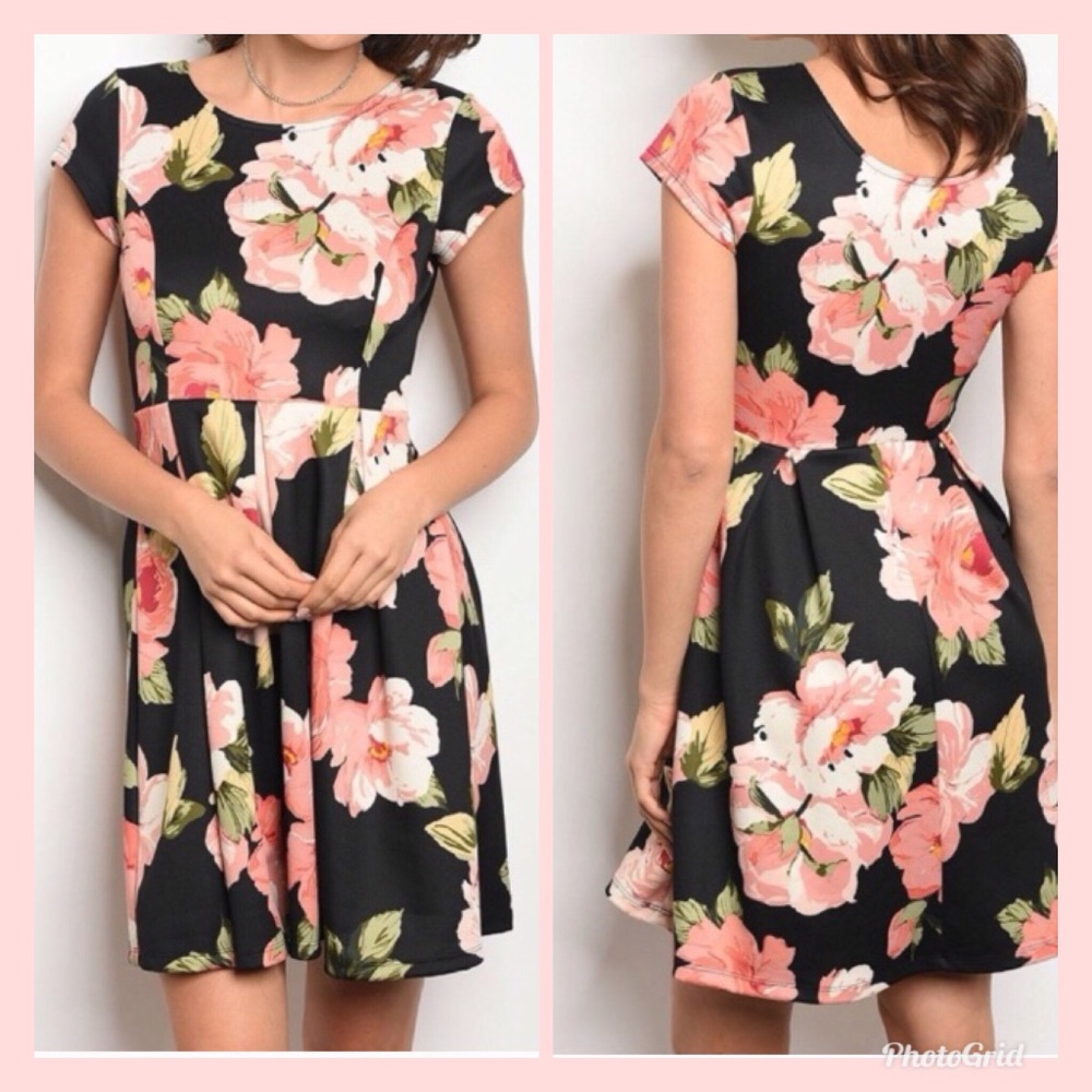 Multi Color Floral Print Skater Dress Size S - Picture 1 of 4